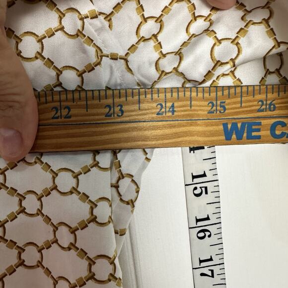 Chicos Top Womens No Iron Sateen Chain Link Print White Gold Size XXL 4 18 - Picture 8 of 9